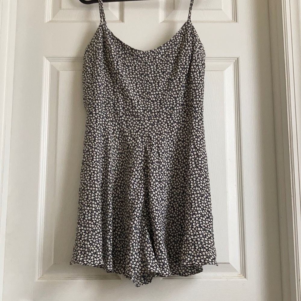 Zara floral print romper size small